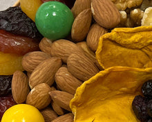 Load image into Gallery viewer, DRIED FRUITS AND NUTS ROUND TRAY 6
